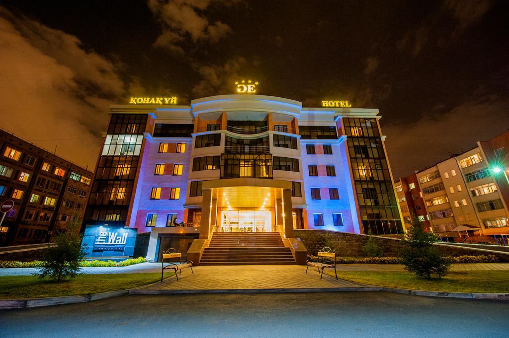 Hotel Goldman Empire Astaná Exterior foto